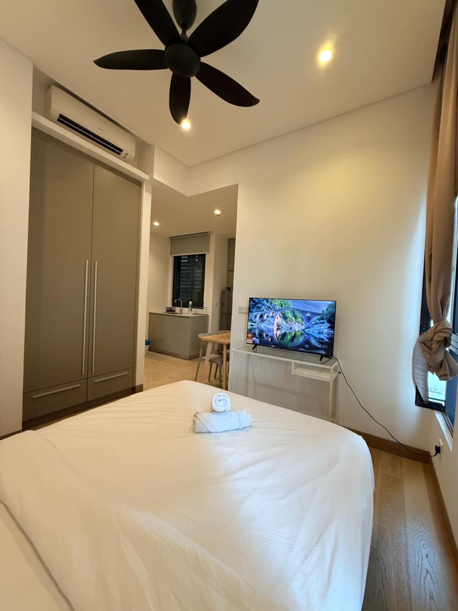Apartment Smart At Lucentia Bbcc Lalaport